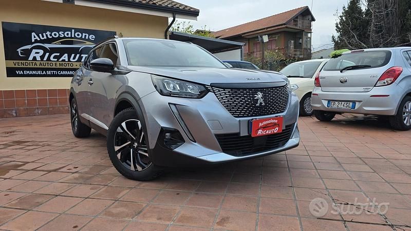 Usata Peugeot 2008 Allure 110 CV (80 kW) 2022 Grigio SUV