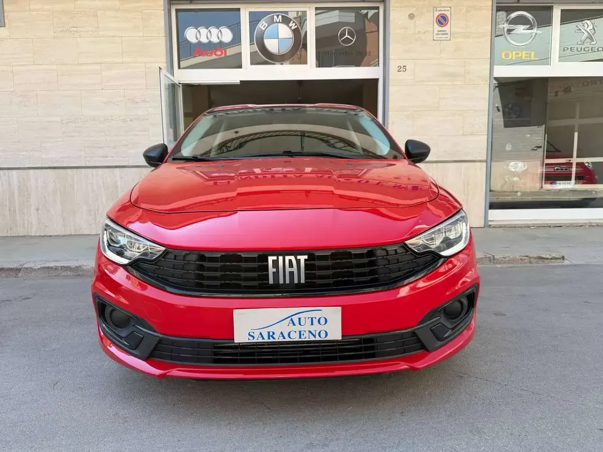 Usata Fiat Tipo City Life 131 CV (96 kW) 2022 Rosso passione met. Berlina