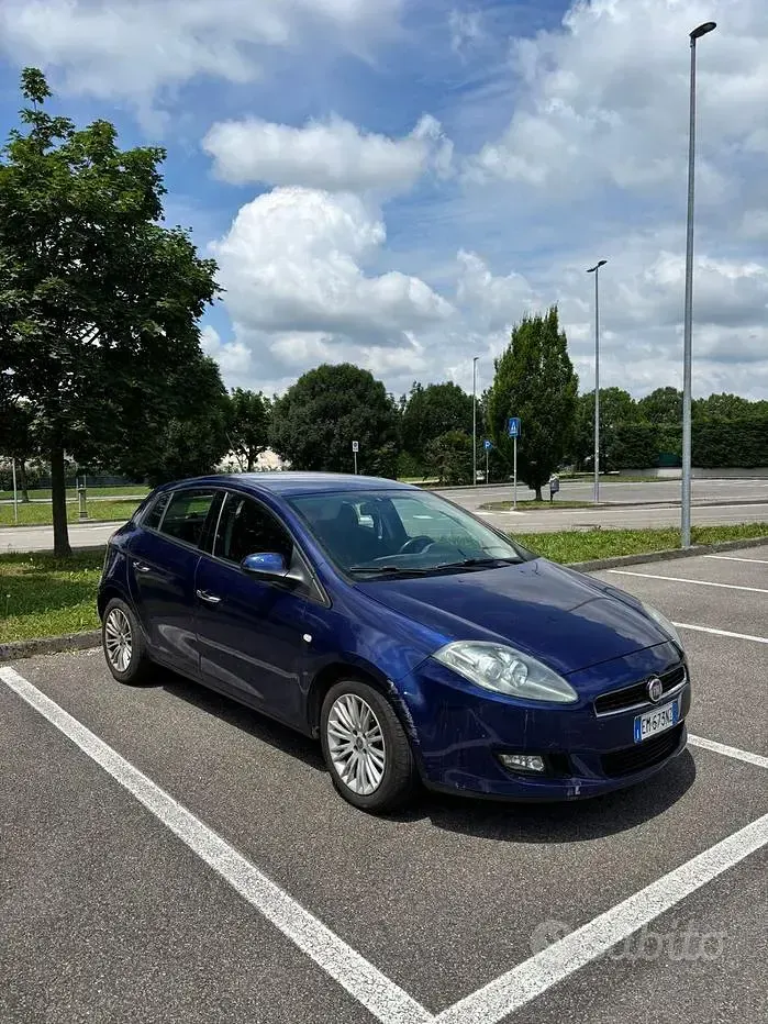 Usata Fiat Bravo 120 CV (88 kW) 2012 Bluazzurro Utilitaria