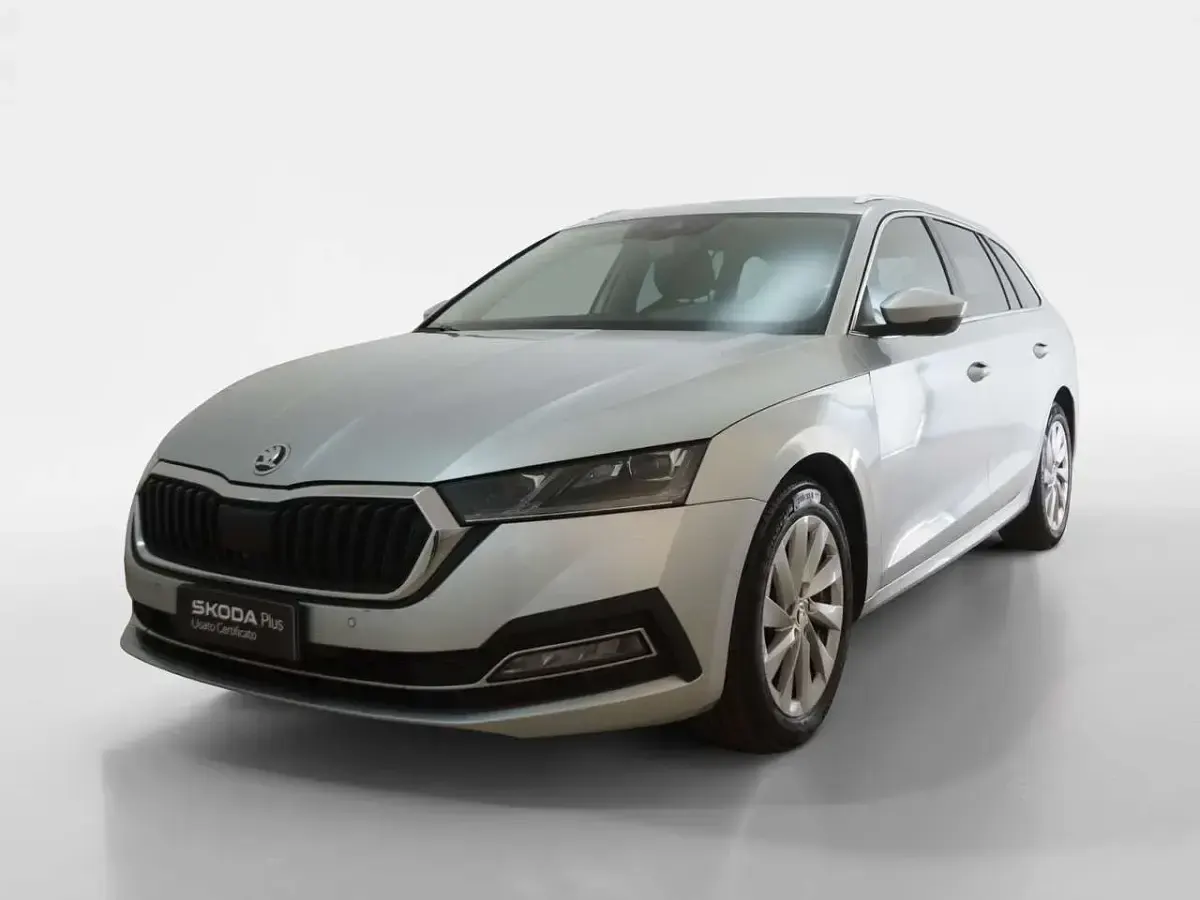 Usata Skoda Octavia Style 150 CV (110 kW) 2023 Argento Station wagon