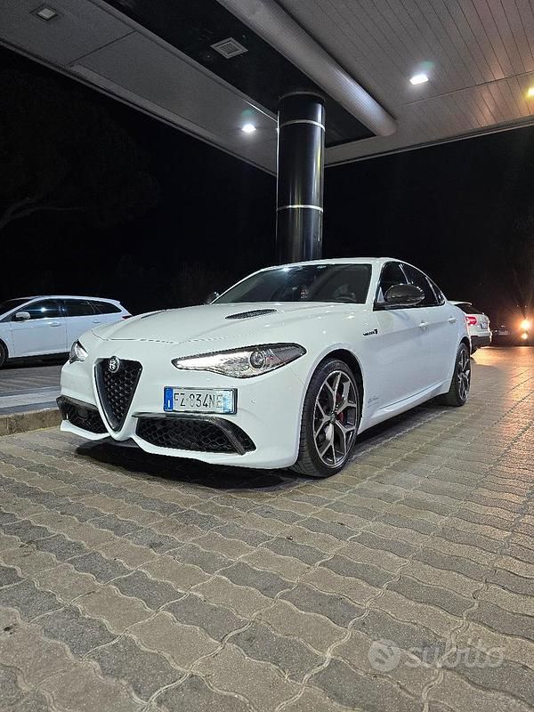 Usata 2020 Alfa Romeo Giulia Veloce Tre volumi | 20.500 € - Immagine 1/4