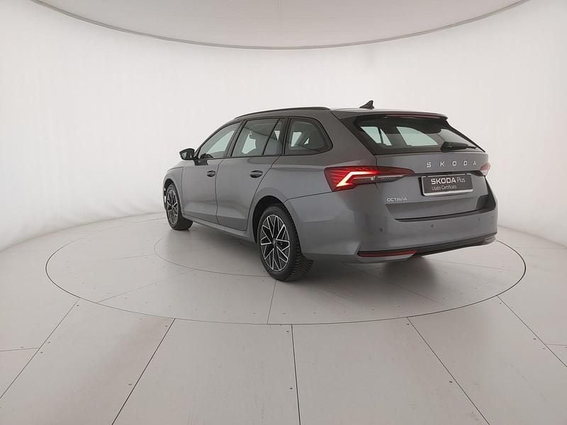 Begagnad Skoda Octavia Executive 150 HK (110 kW) 2025 Grå Kombi