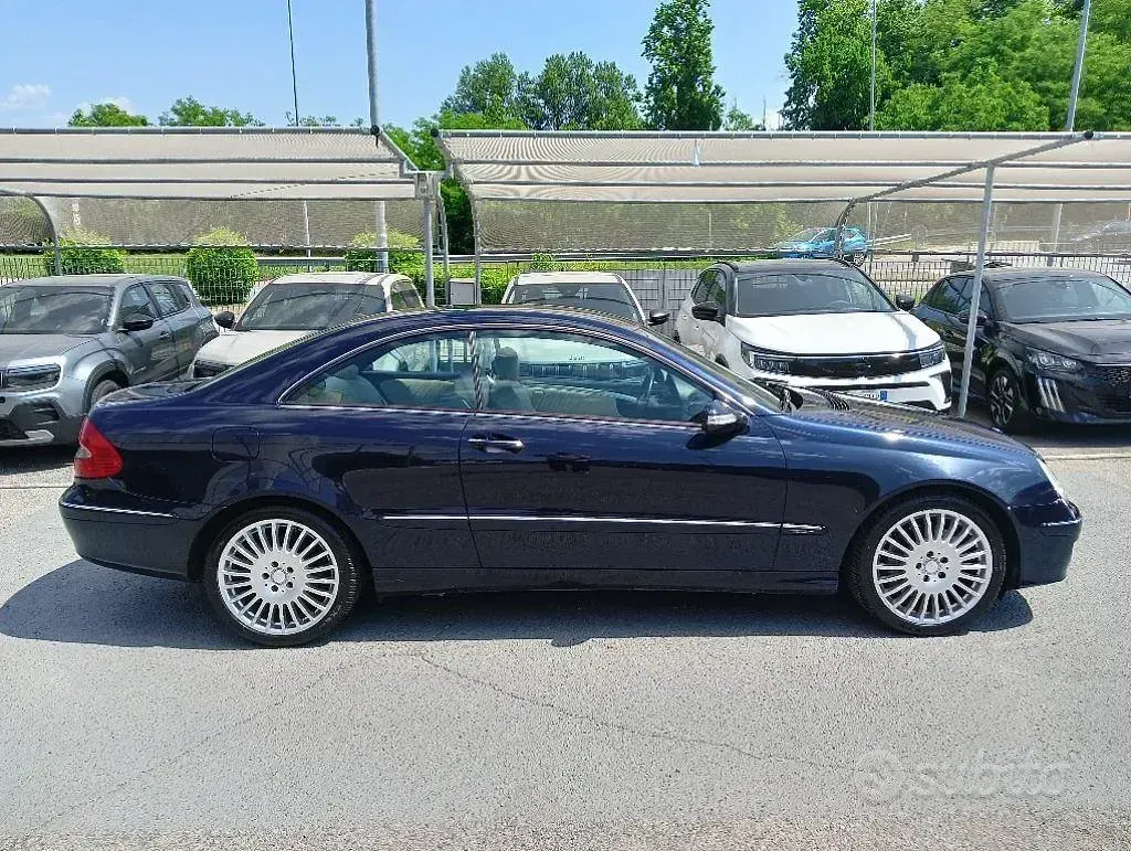 Usata Mercedes CLK220 Avantgarde 150 CV (110 kW) 2006 Blu Coupé