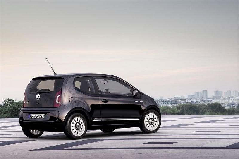 Usata VW up! Highline 68 CV (50 kW) 2013 Nero Utilitaria