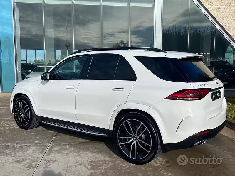 Usata Mercedes GLE400 Premium Plus 330 CV (242 kW) 2022 Bianco SUV