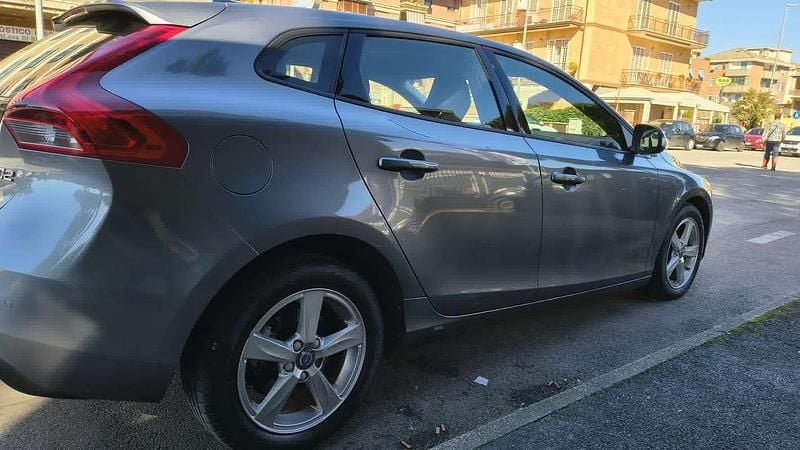 Usata Volvo V40 Business Edition 114 CV (83 kW) 2015 Berlina
