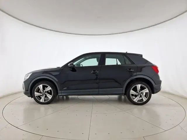 Usata Audi Q2 Admired 116 CV (85 kW) 2022 Nero brillante SUV