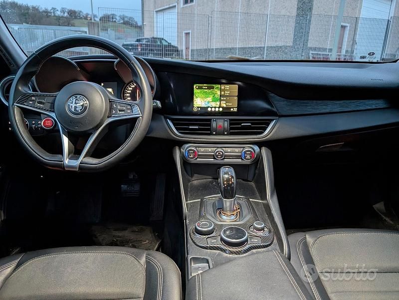 Usata Alfa Romeo Giulia 160 CV (117 kW) 2019 Berlina
