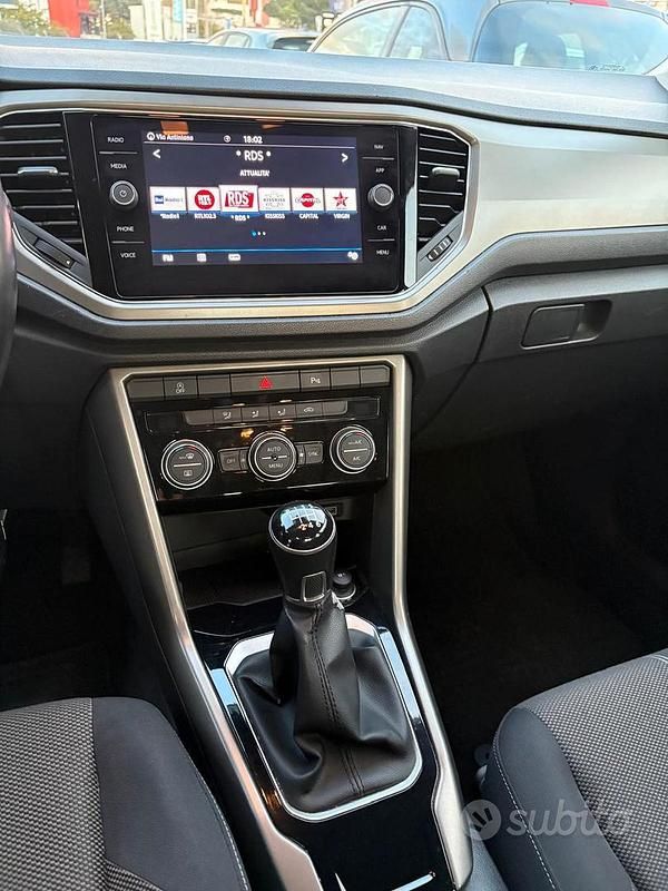 Usata VW T-Roc Advance 116 CV (85 kW) 2020 Grigio SUV