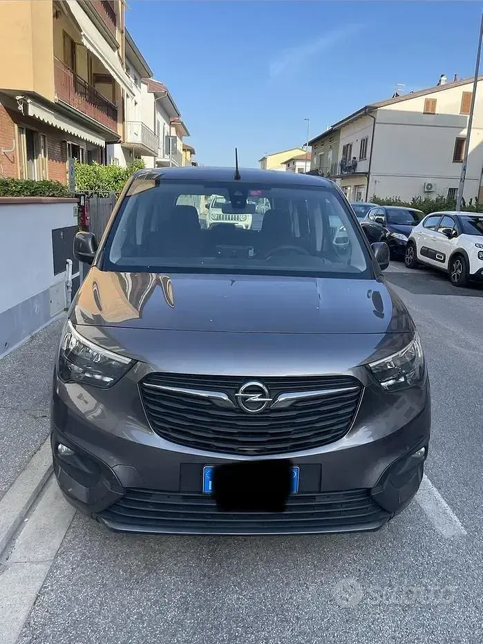 Usata Opel Combo 110 CV (80 kW) 2019 Monovolume
