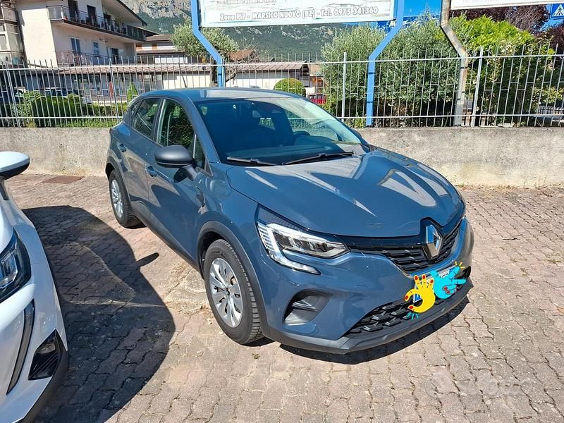 Usata Renault Captur Business 95 CV (69 kW) 2020 Grigio SUV