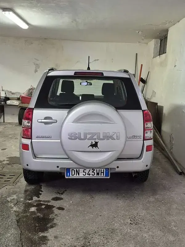 Usata Suzuki Grand Vitara 140 CV (102 kW) 2008 SUV