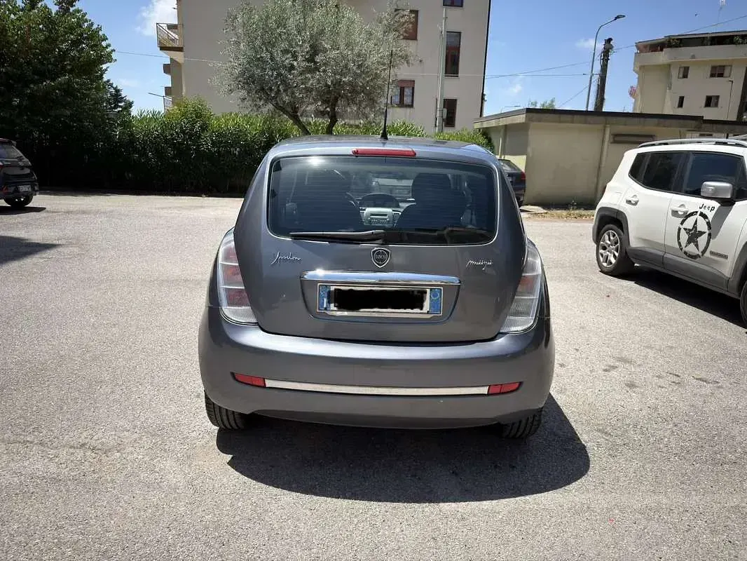 Usata Lancia Ypsilon 90 CV (66 kW) 2007 Utilitaria