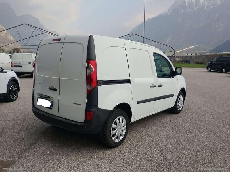 Usata Renault Kangoo 86 CV (63 kW) 2008 Bianco Monovolume