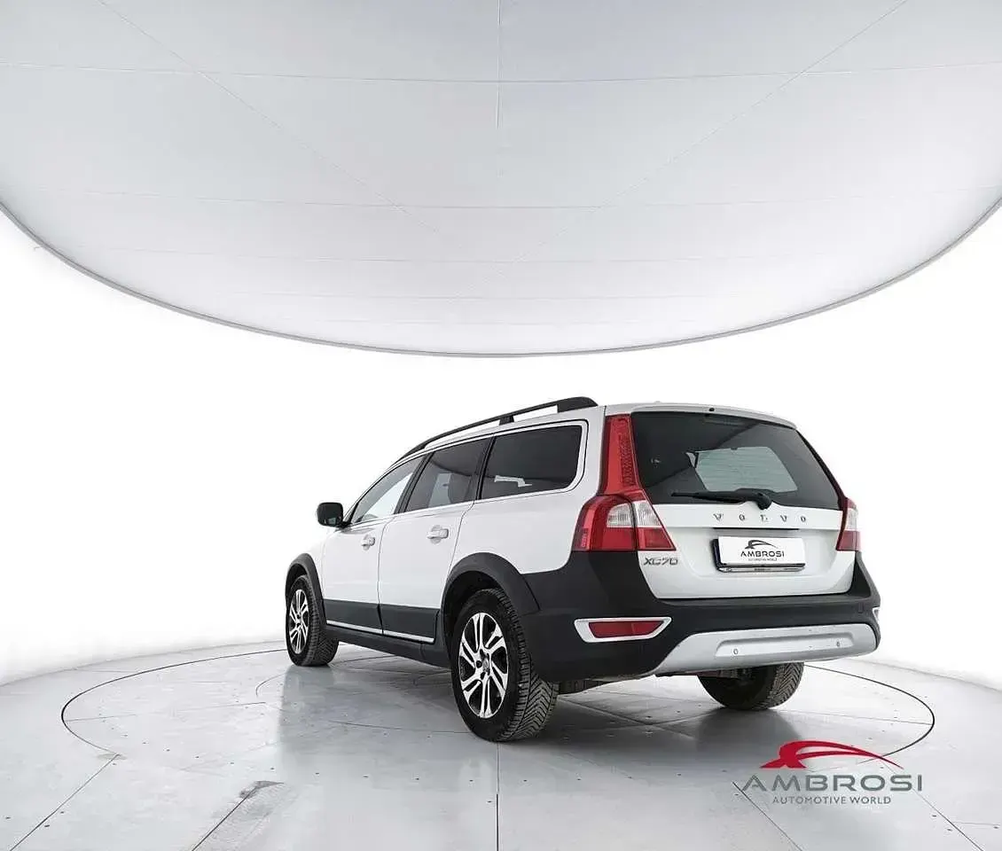 Usata Volvo XC70 Summum 163 CV (119 kW) 2012 Bianco Station wagon