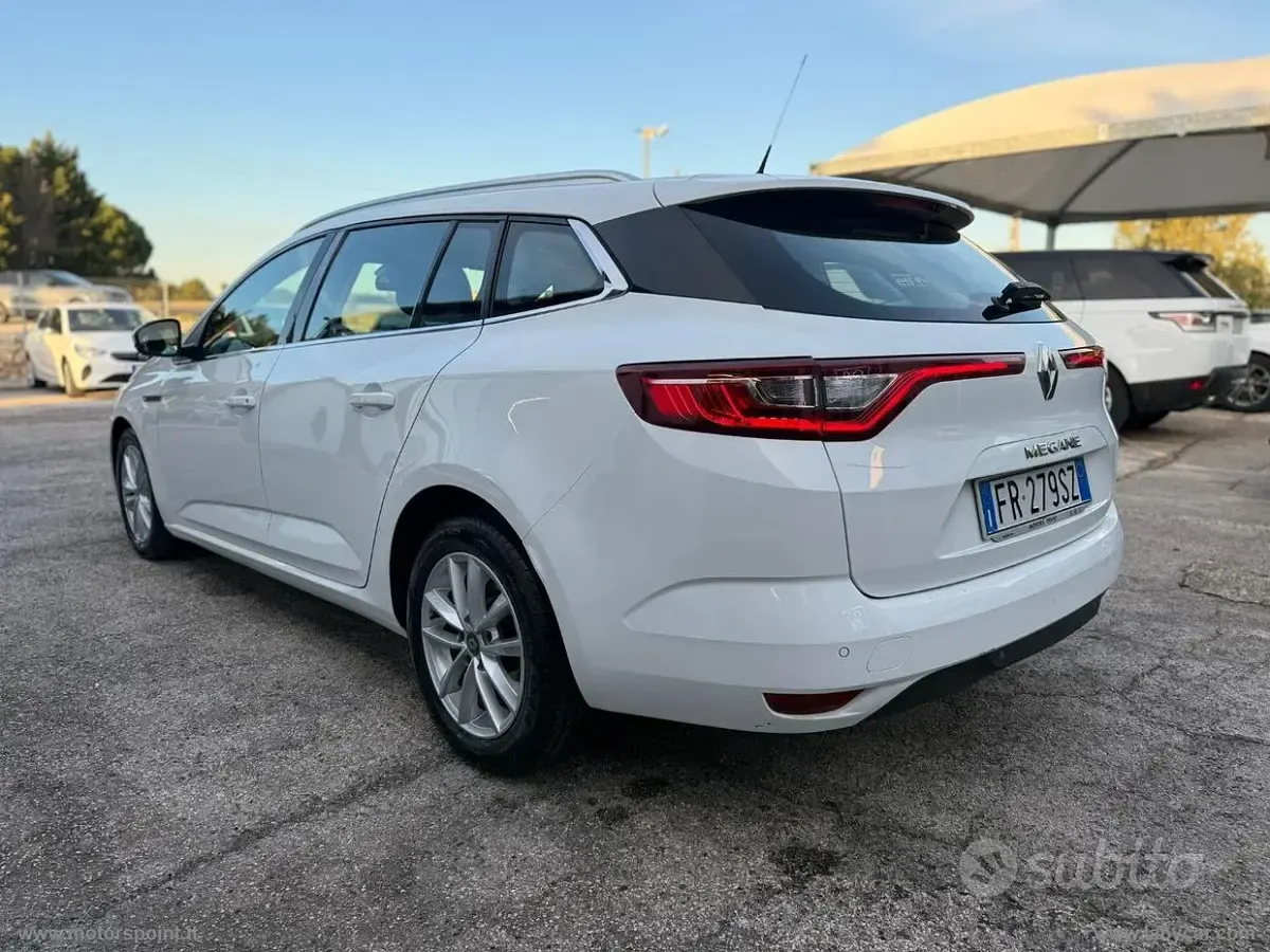 Usata Renault Mégane IV 110 CV (80 kW) 2018 Bianco Berlina
