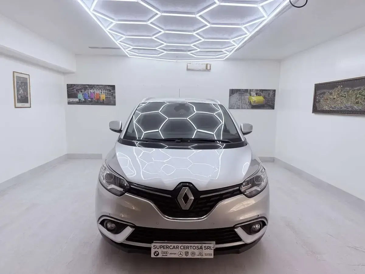 Usata Renault Grand Scénic IV 110 CV (80 kW) 2018 Grigio Monovolume