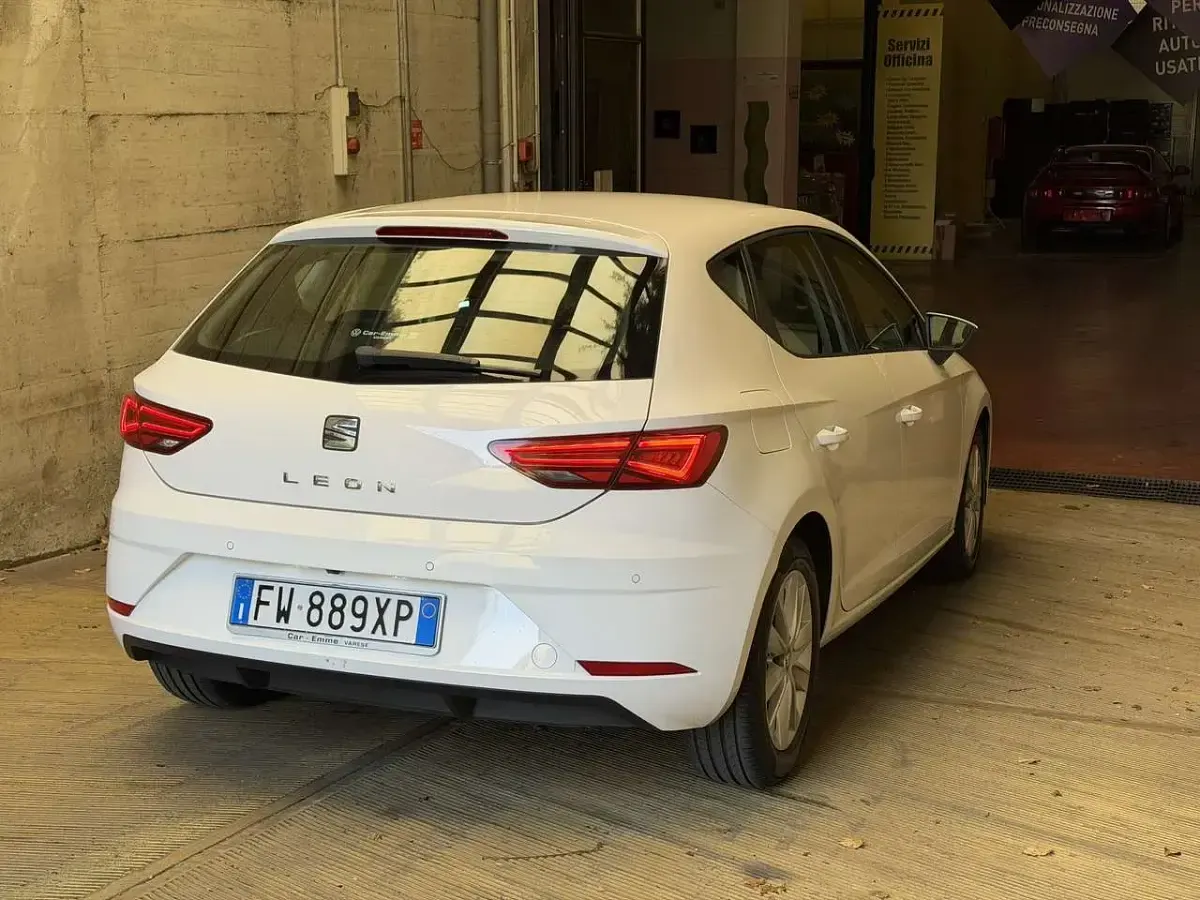 Usata Seat Leon 116 CV (85 kW) 2019 Bianco Berlina