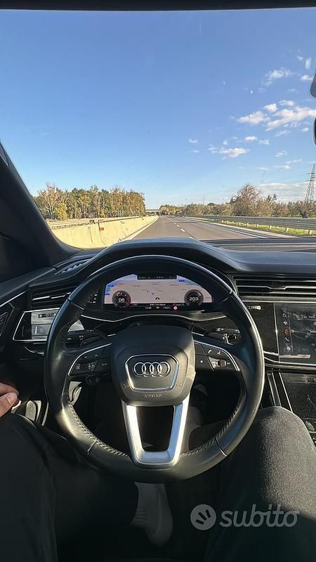 Usata Audi Q8 286 CV (210 kW) 2020 Nero SUV