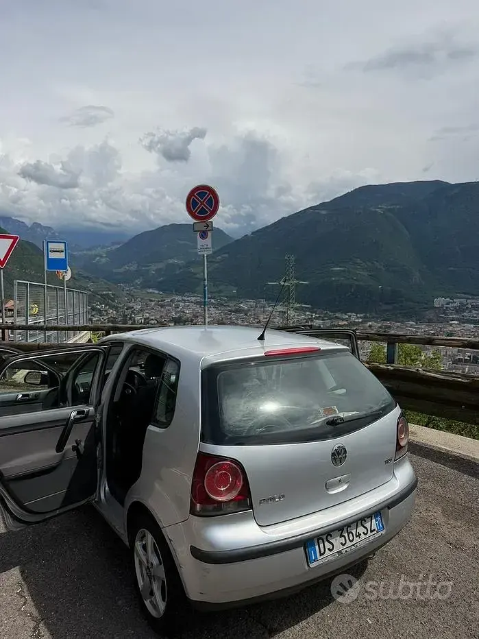 Usata VW Polo 75 CV (55 kW) 2008 Grigio Utilitaria