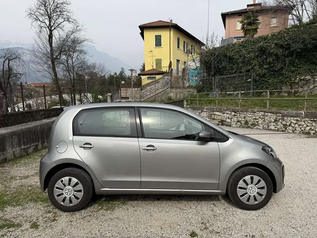 Usado VW up! Move 75 CV (55 kW) 2017 Utilitario