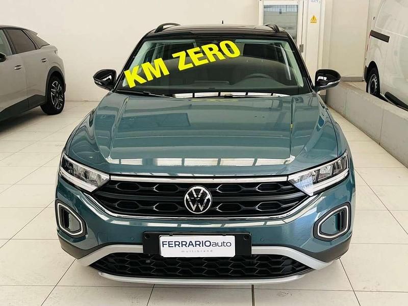 Nuova VW T-Roc Edition 116 CV (85 kW) 2025 Petroleum blue SUV