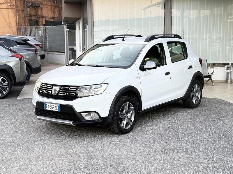 Usata Dacia Sandero Stepway 95 CV (69 kW) 2019 Bianco Berlina