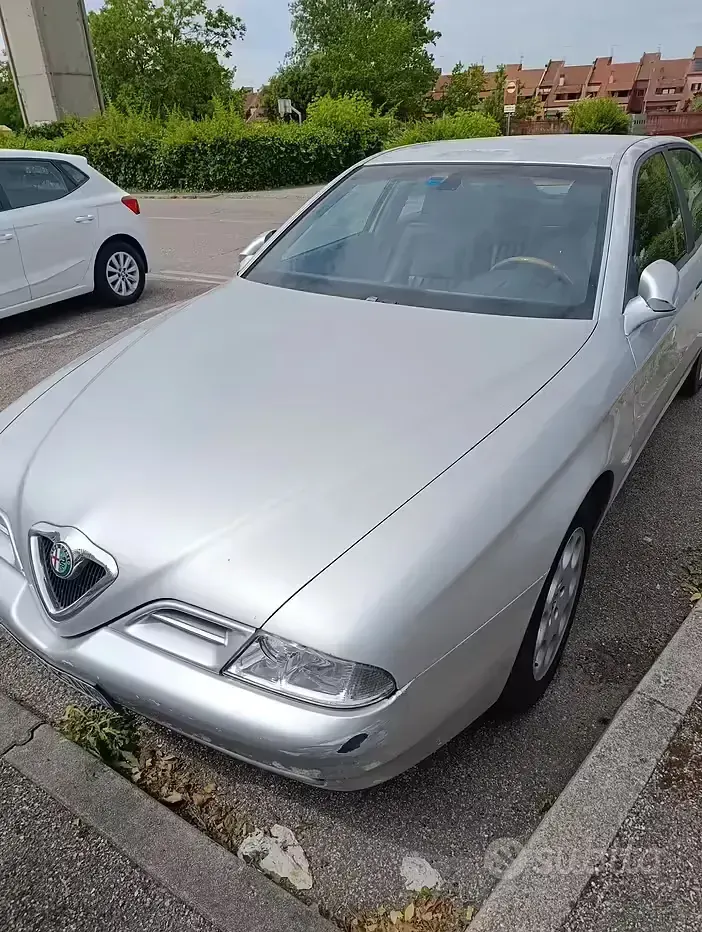 Usata Alfa Romeo 166 140 CV (102 kW) 2000 Grigio Berlina