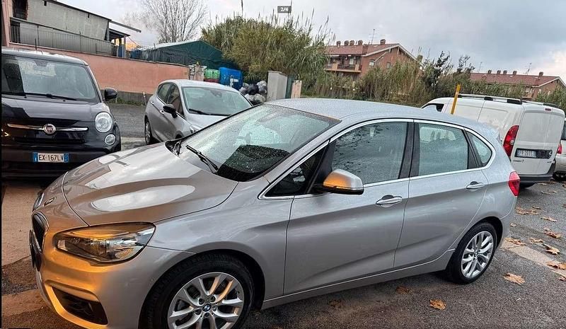 Usata BMW 218 Active Tourer Luxury Line 150 CV (110 kW) 2017 Argento Monovolume