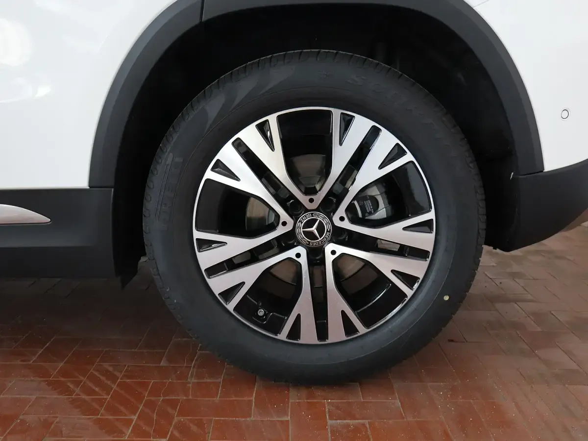 Nuova Mercedes GLA200 Progressive 150 CV (110 kW) 2026 Bianco SUV