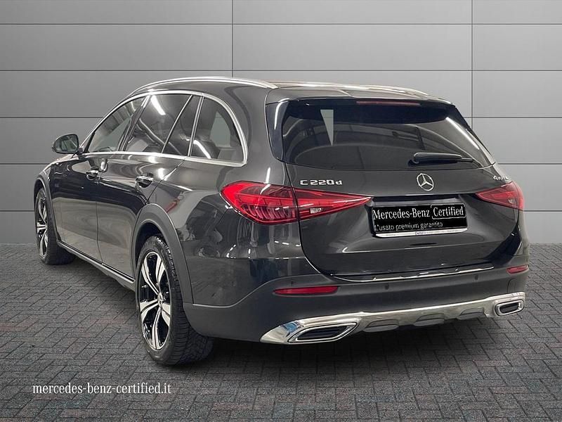 Käytetty Mercedes 220 Premium 197 HP (144 kW) 2023 Harmaa Farmari