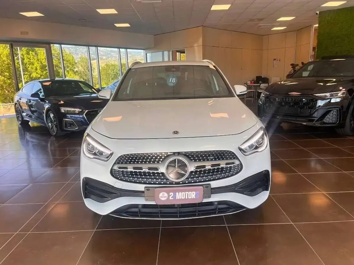 Usata Mercedes GLA200 Premium 150 CV (110 kW) 2023 Bianco SUV