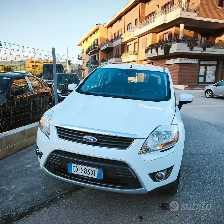 Usata Ford Kuga 136 CV (100 kW) 2009 Bianco SUV
