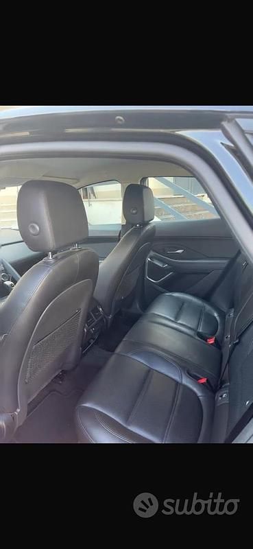 Usata Jaguar E-Pace 180 CV (132 kW) 2020 Nero SUV