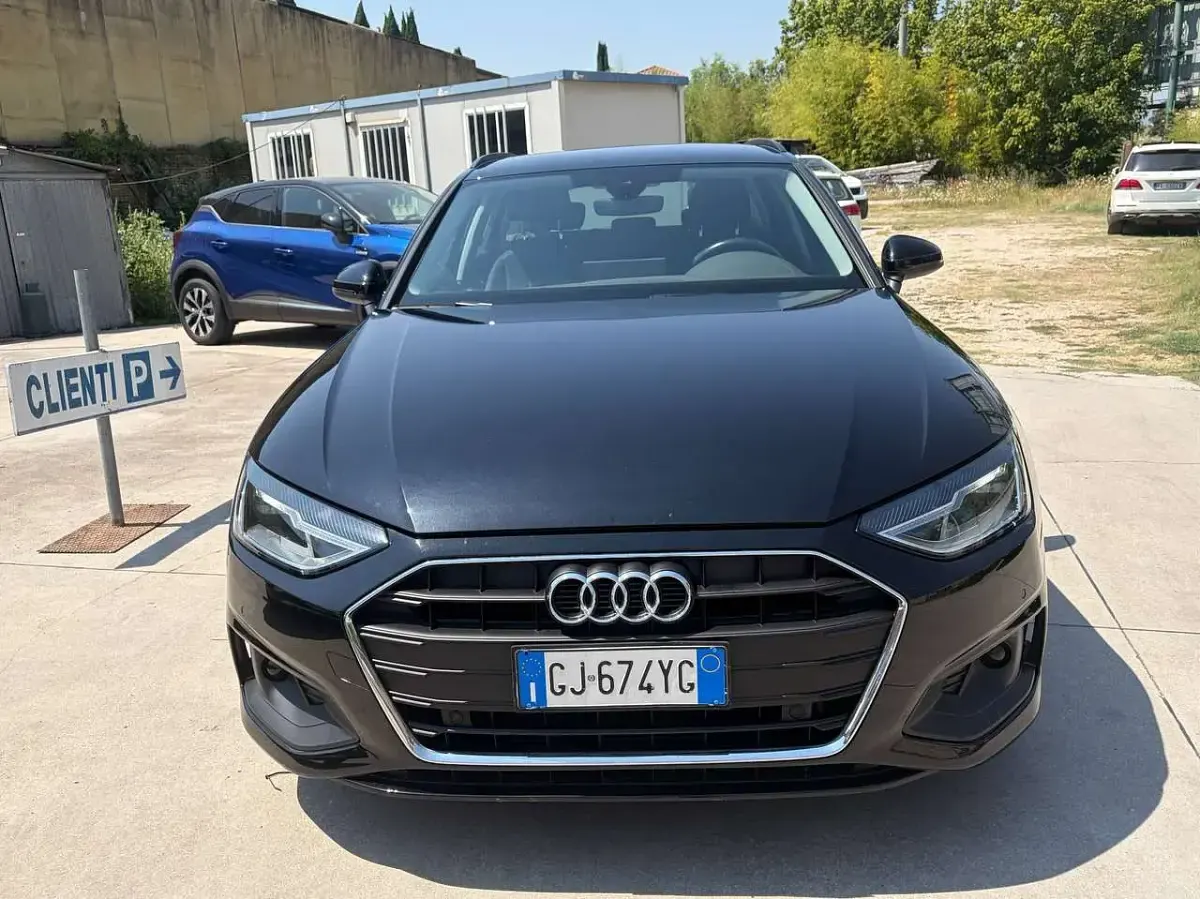 Usata Audi A4 Advanced Plus 136 CV (100 kW) 2022 Nero Station wagon