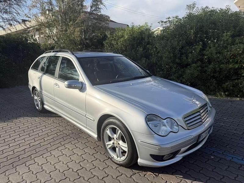 Usata Mercedes C220 Avantgarde 143 CV (105 kW) 2007 Grigio Station wagon