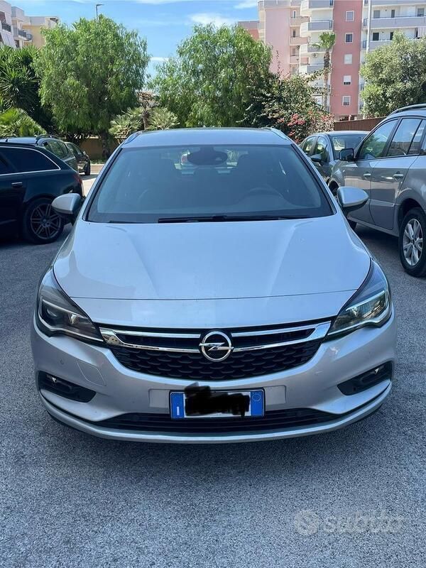 Usata Opel Astra 136 CV (100 kW) 2017 Grigio Station wagon