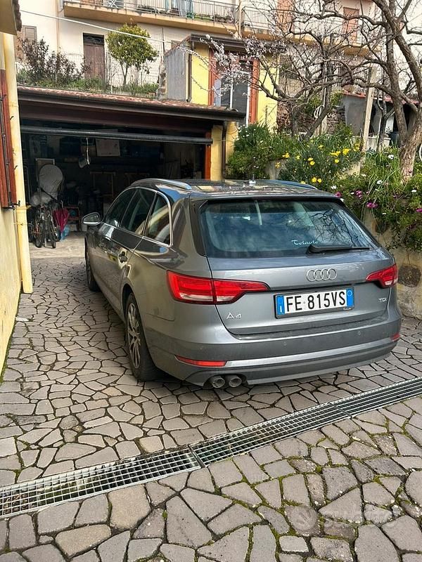 Usata Audi A4 Business 190 CV (139 kW) 2016 Grigio Station wagon