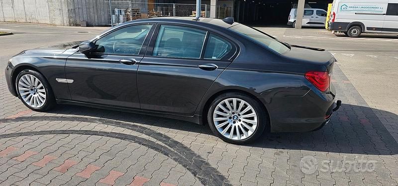 Usata BMW 730 245 CV (180 kW) 2009 Grigio Berlina