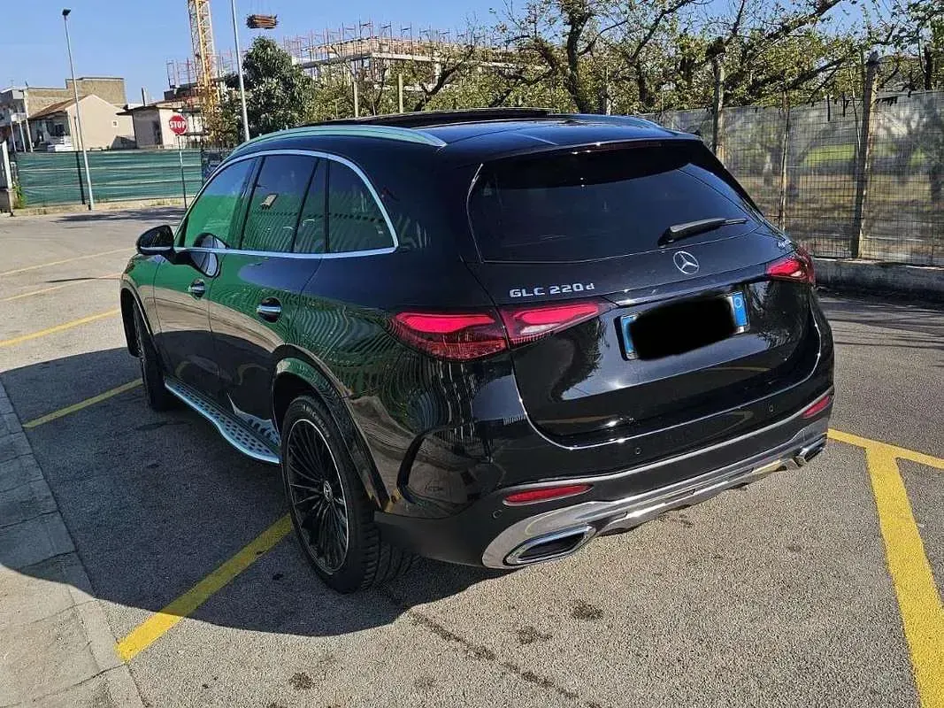Usata Mercedes GLC220 AMG Line Premium Plus 197 CV (144 kW) 2023 Nero SUV