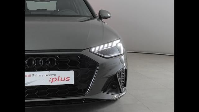 Nuova Audi A4 S-Line 163 CV (119 kW) 2025 Grigio Berlina