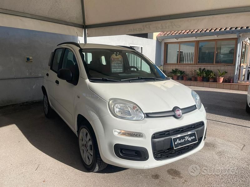 Usata Fiat Panda Easy 86 CV (63 kW) 2014 Bianco Berlina