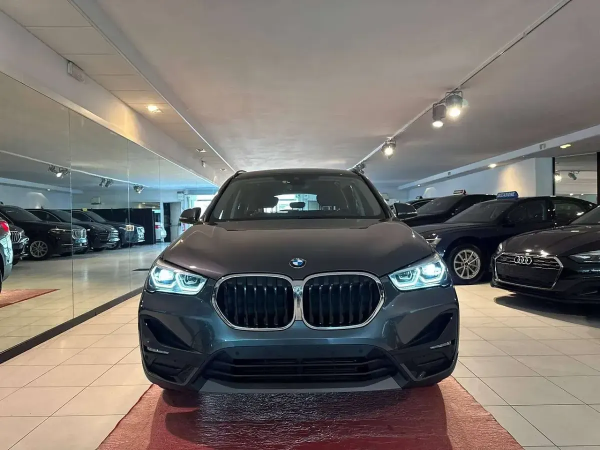 Usata BMW X1 150 CV (110 kW) 2021 Grigio SUV
