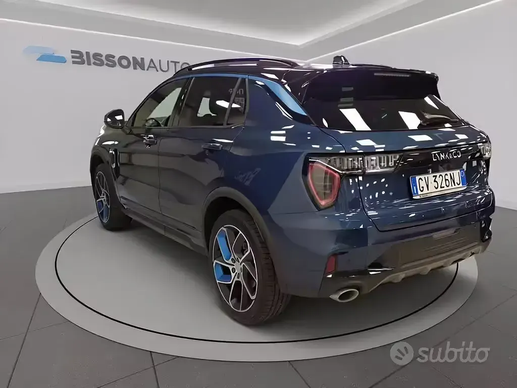 Usata Lynk & Co 01 261 CV (191 kW) 2024 Blu perlato SUV