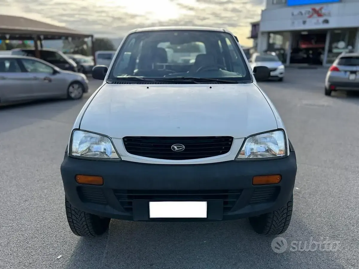 Usata Daihatsu Terios 83 CV (61 kW) 1998 Bianco SUV