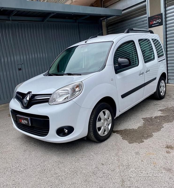 Usata Renault Kangoo LIMITED 110 CV (80 kW) 2017 Bianco Monovolume