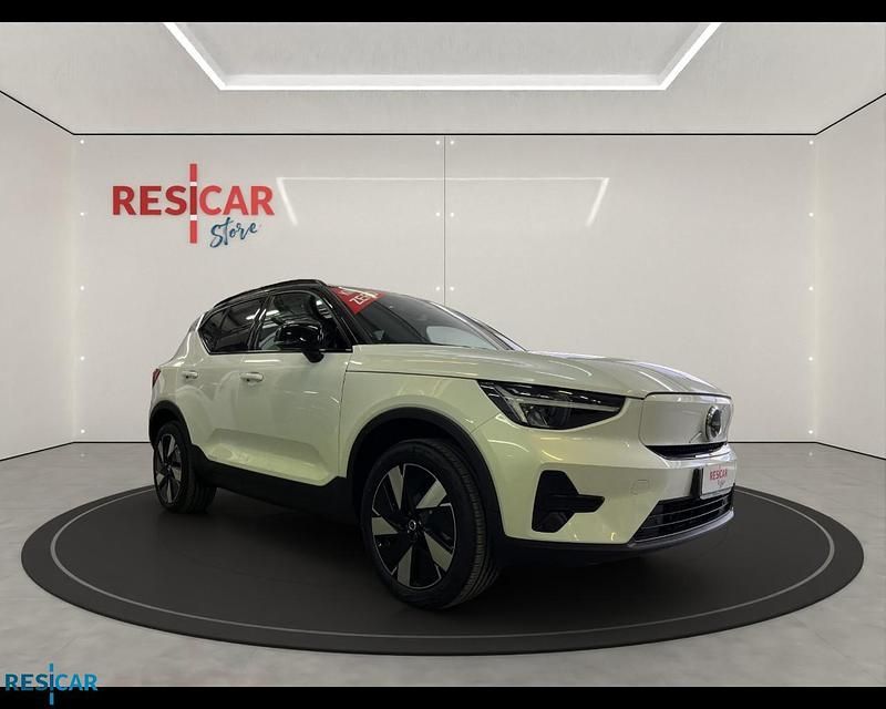 Nuova Volvo XC40 Core 185 kW (252 CV) 2025 70700 SUV