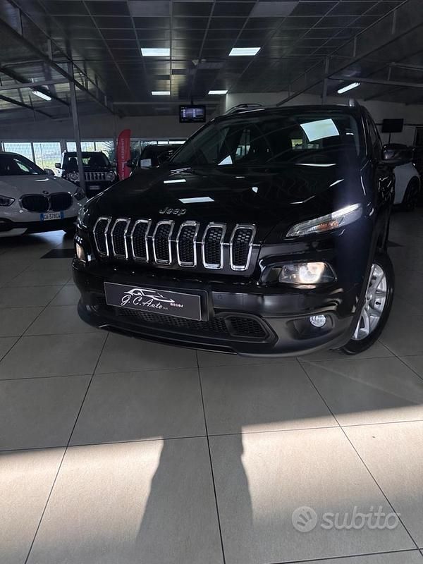 Usata Jeep Cherokee Longitude 194 CV (142 kW) 2019 Nero SUV
