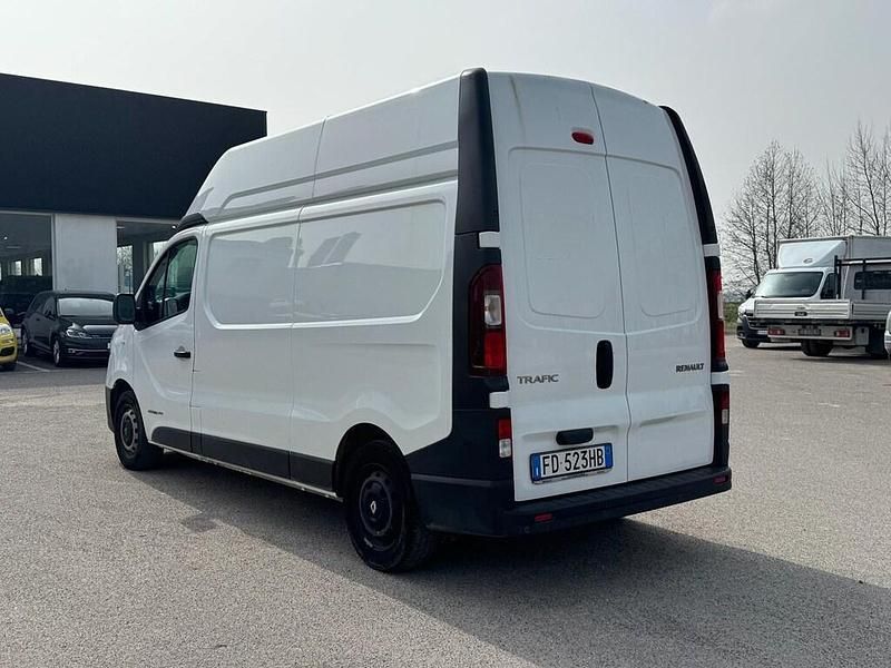 Usata Renault Trafic SE 120 CV (88 kW) 2016 Bianco Monovolume