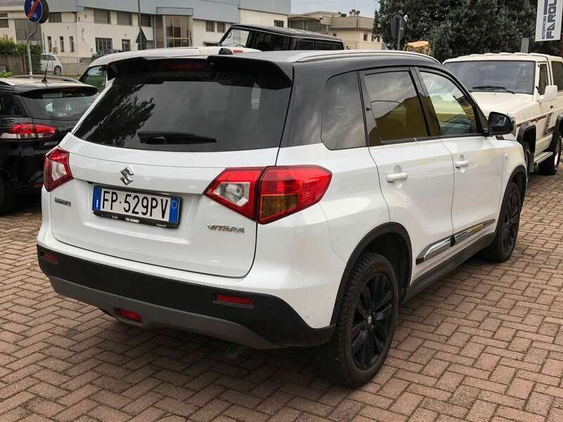 Usata Suzuki Vitara Cool 120 CV (88 kW) 2018 Bianco SUV